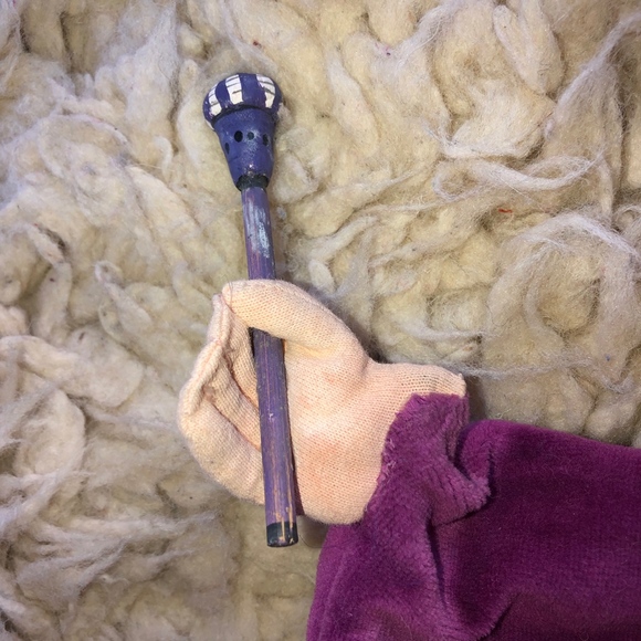 Hand crafted USA artsy beautiful stick puppet 19" - Picture 4 of 7